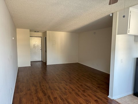 Floor plan for studio, 1 bath, 450 sqft